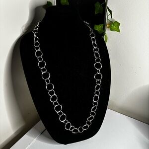 ✨ Silver Tone Circle Link Necklace ✨